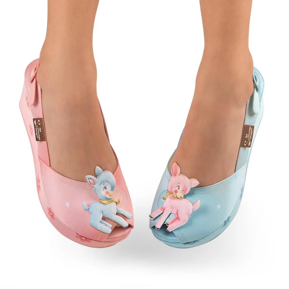 Chocolaticas® Deer Women's Sandal