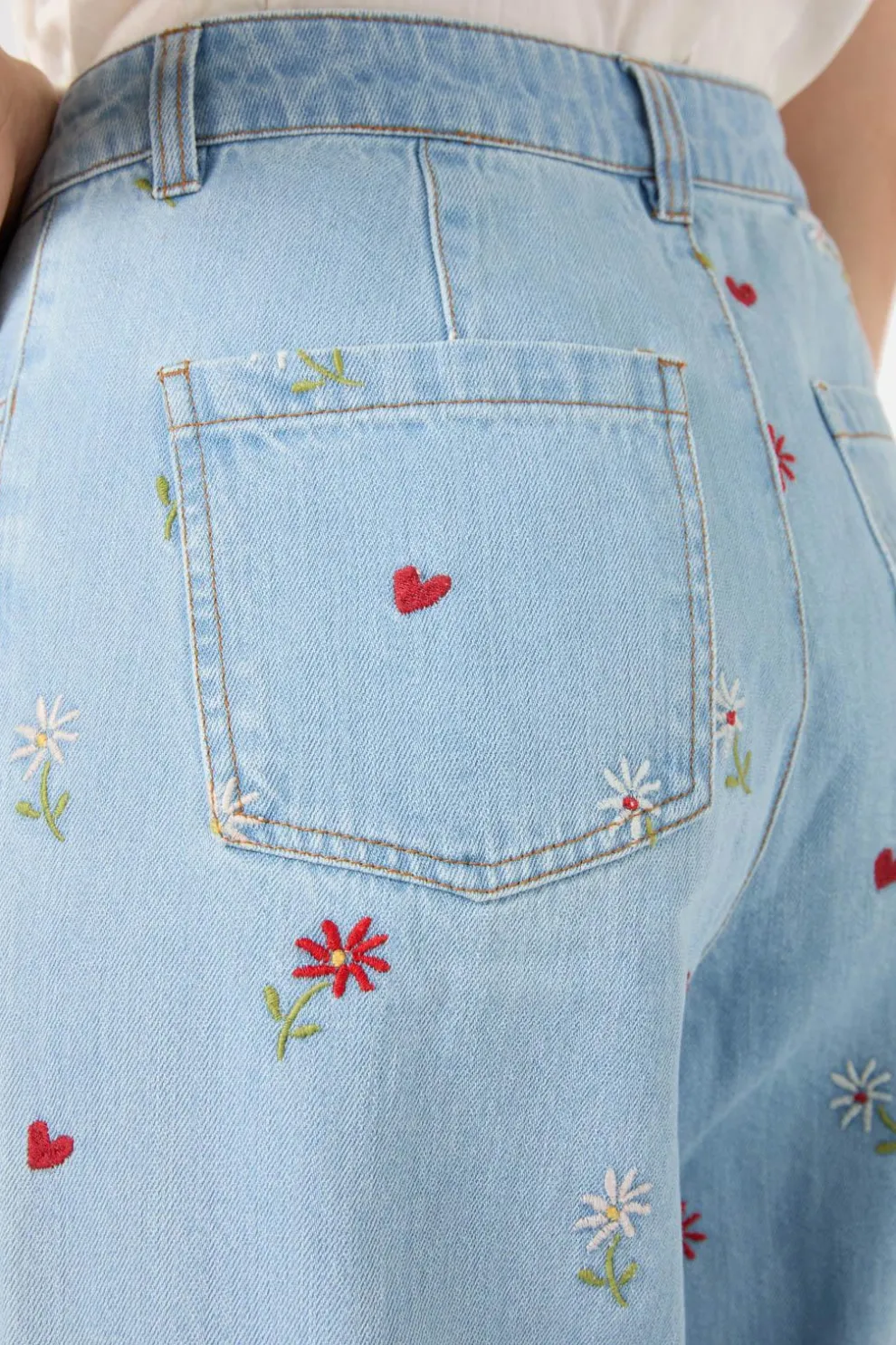 Ditsy Embroidered Jean