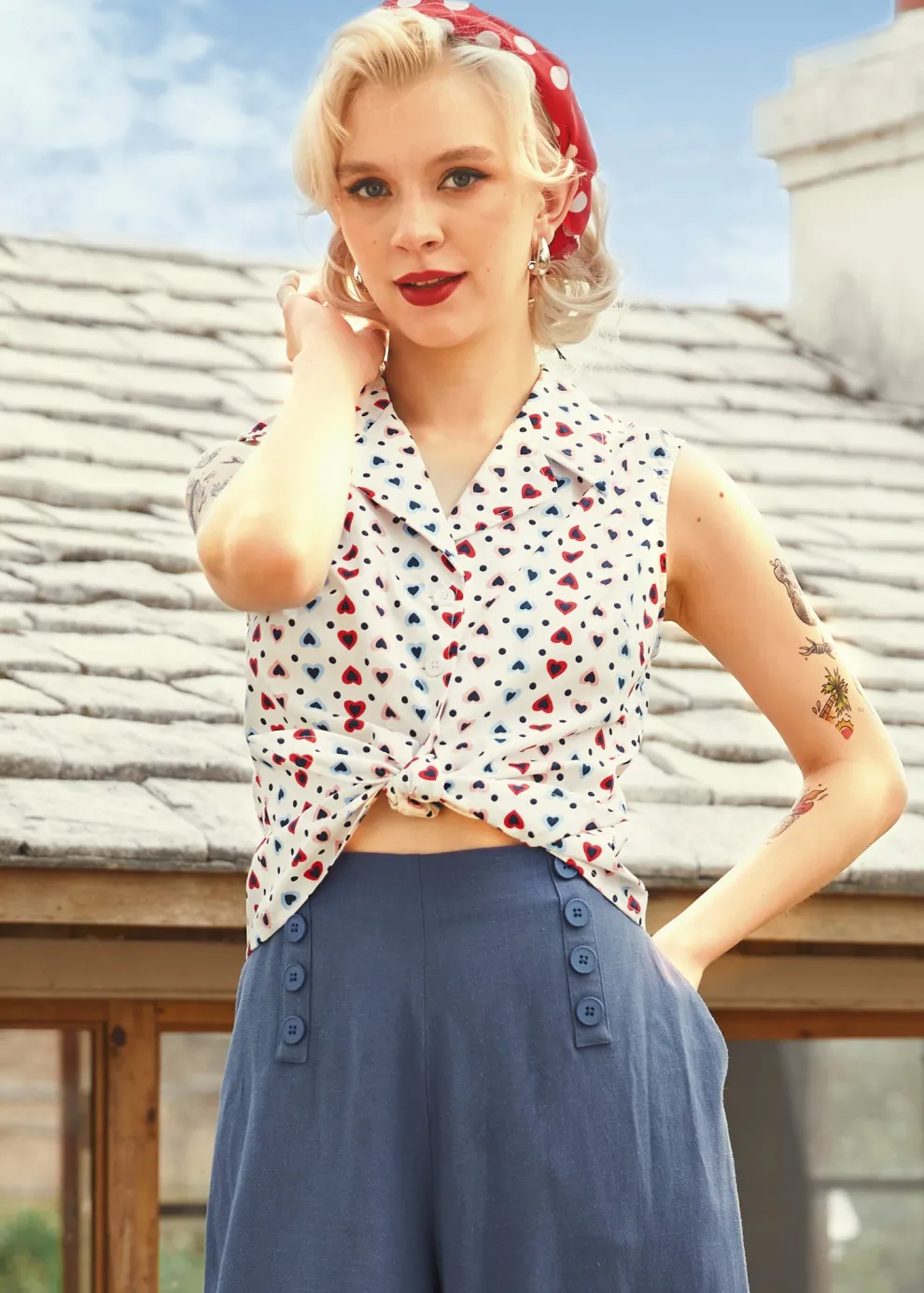 Feel the Morning Breeze Convertible Collar Shirt