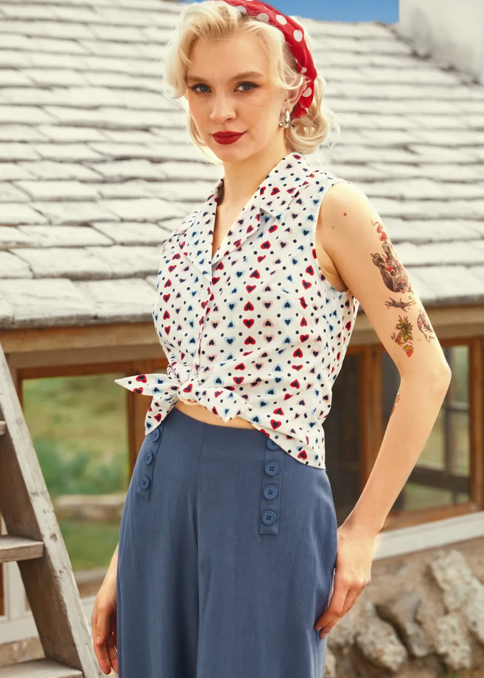 Feel the Morning Breeze Convertible Collar Shirt