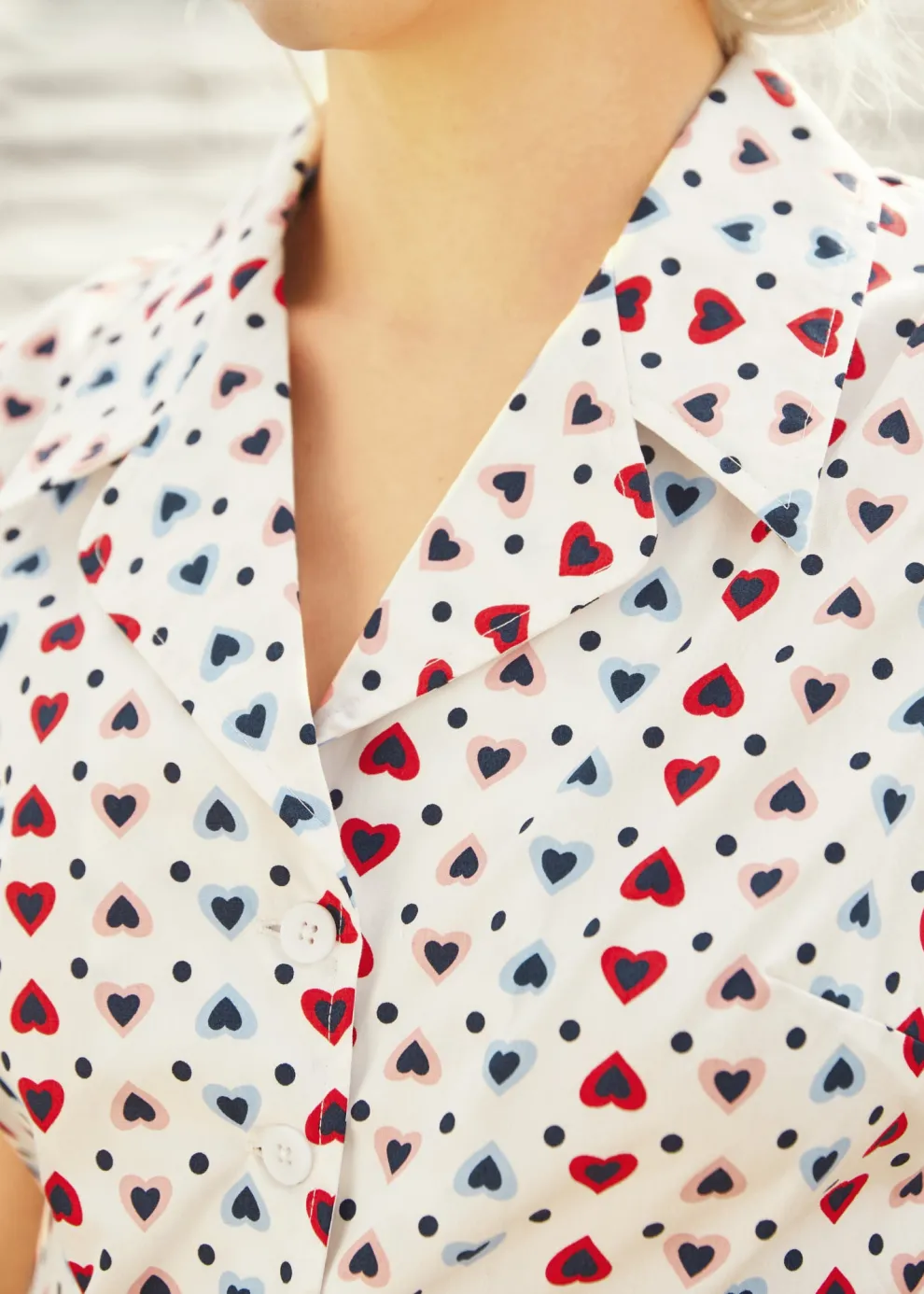 Feel the Morning Breeze Convertible Collar Shirt