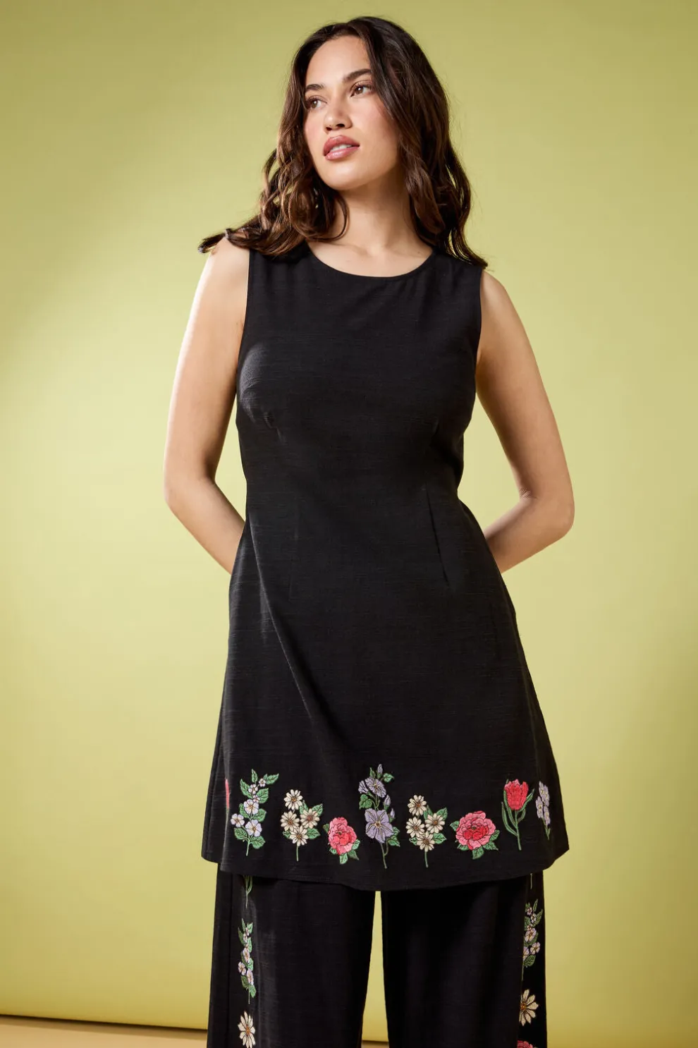 Fleur Embroidered Shift Dress