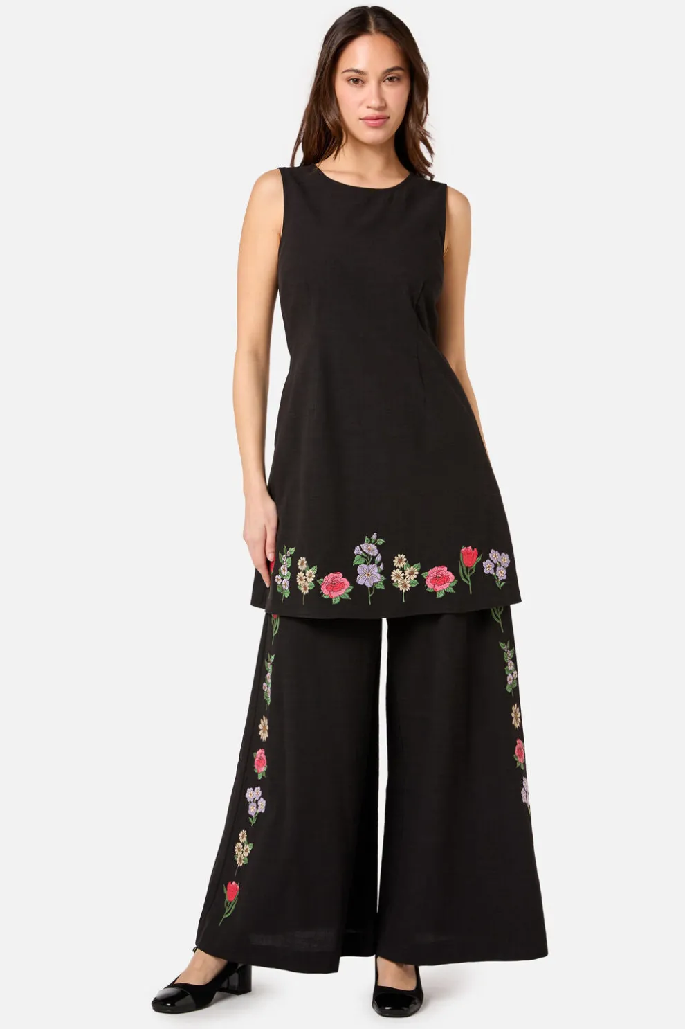 Fleur Embroidered Shift Dress