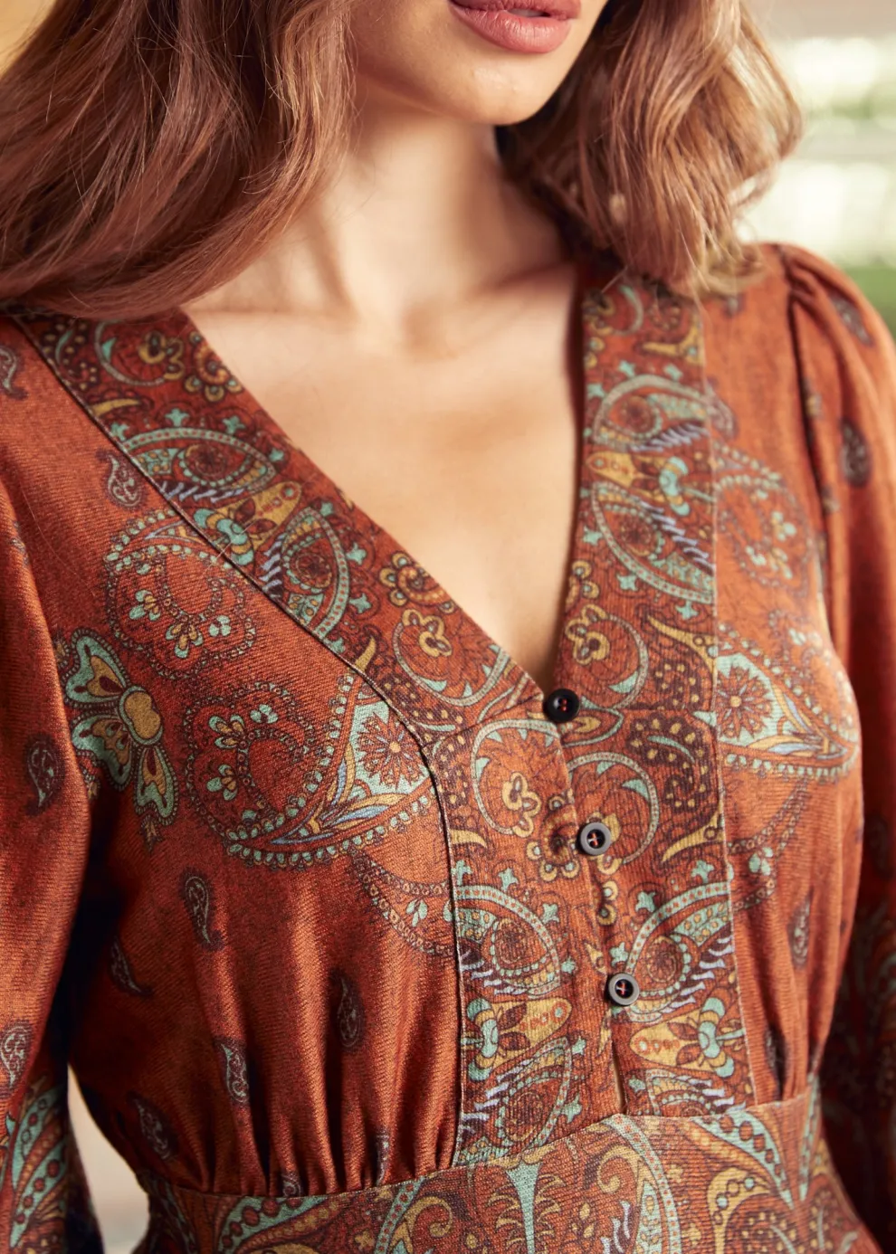 Goldie Hour V-Neck Midi Dress