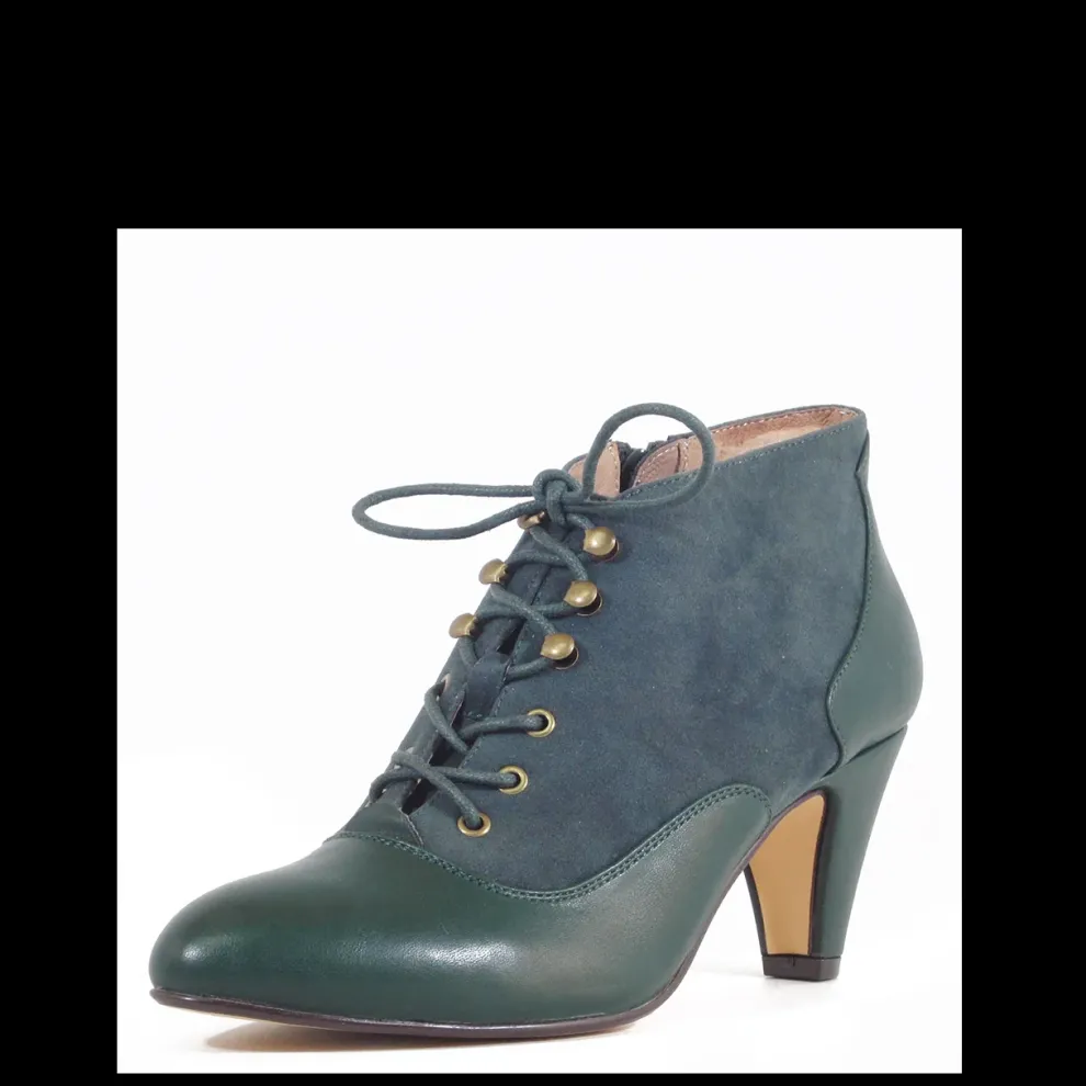 Izzy Vintage Booties