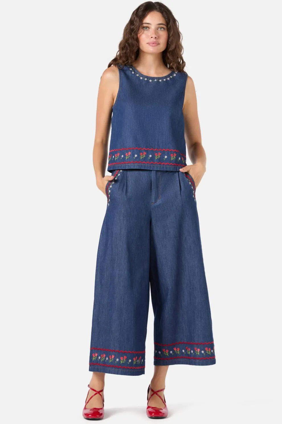 Meadow Embroidered Top