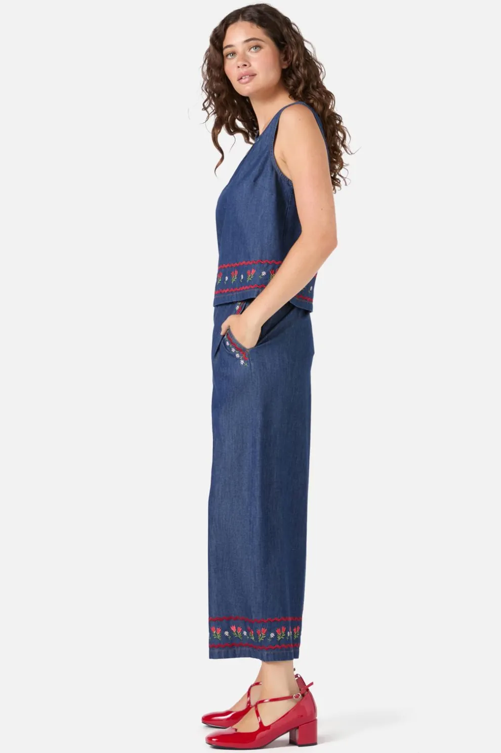 Meadow Embroidered Top