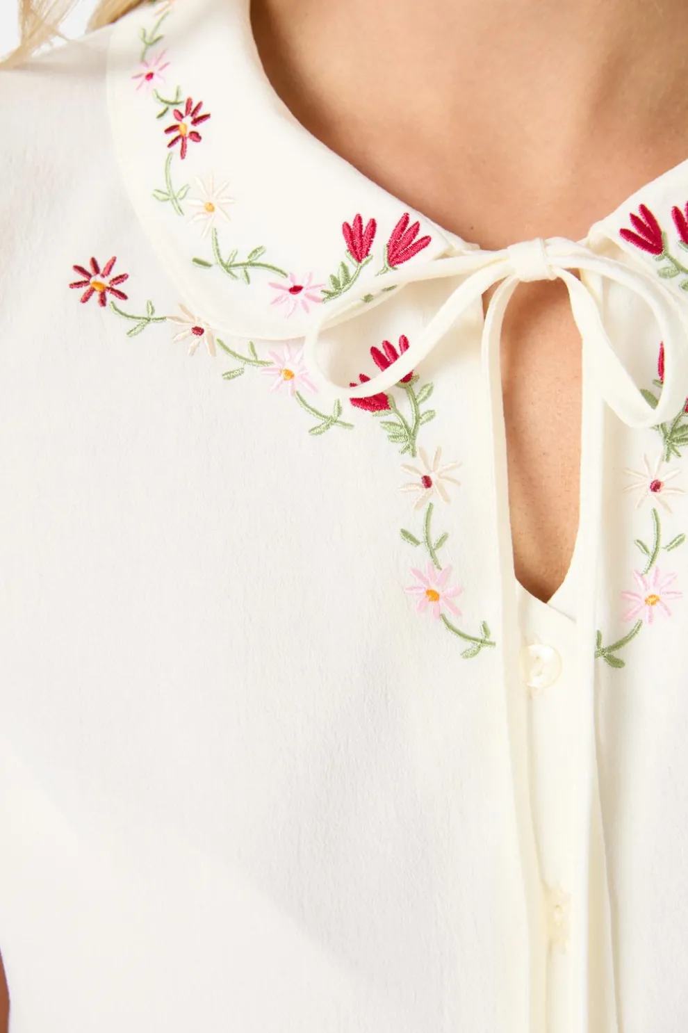 Meadow Embroidered Blouse