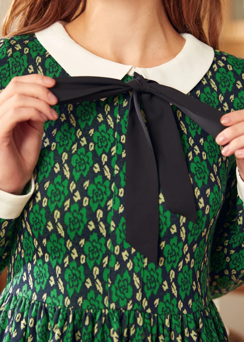 Nifty Fifties Flare Collar Dress