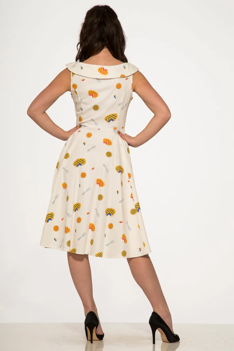 Pie Dress in Off White