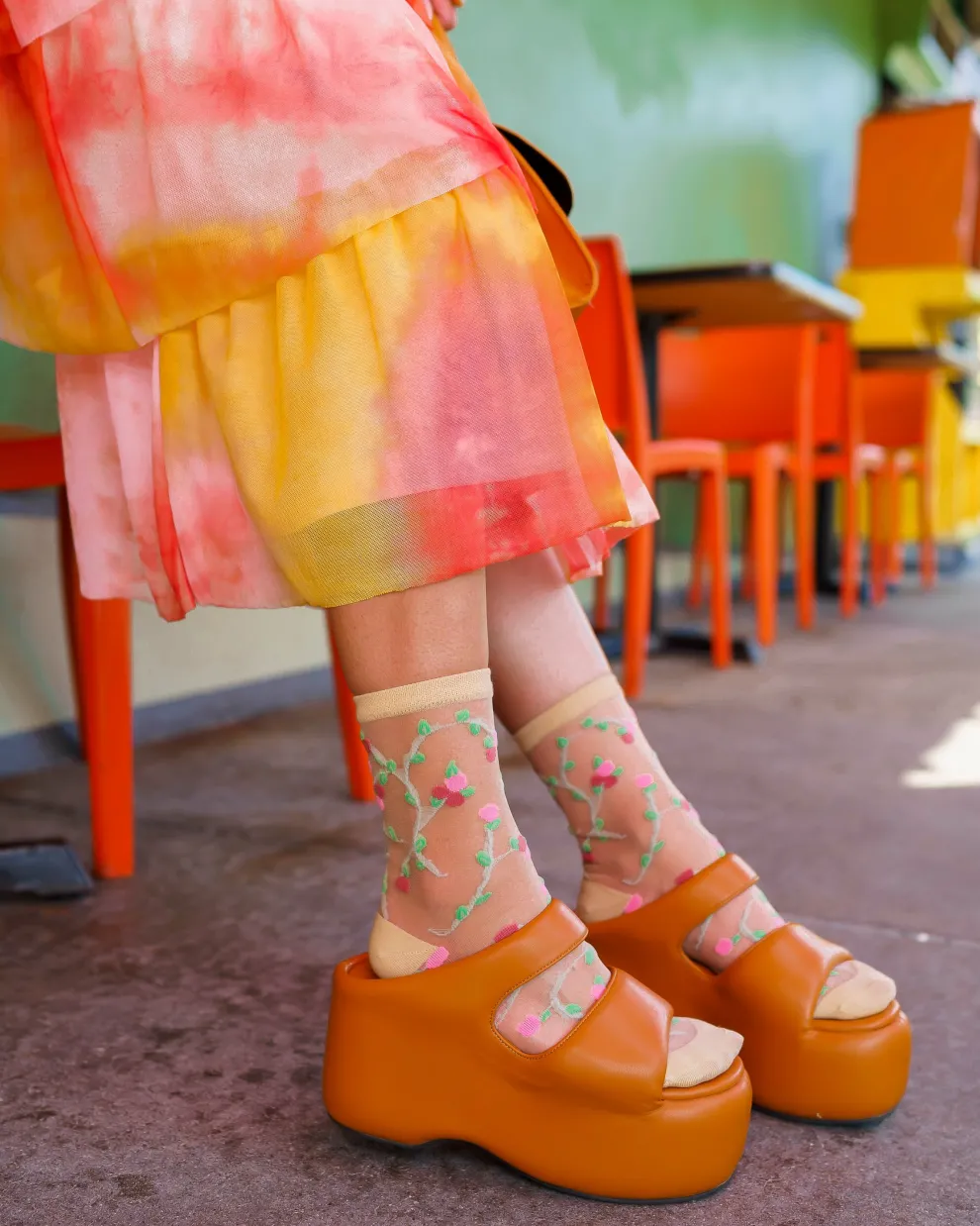 Sheer Rosettes Crew Sock